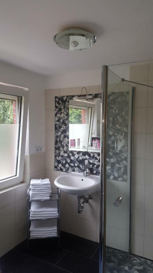 Haus Hoelderlin Wilhelmshaven Bagian luar foto